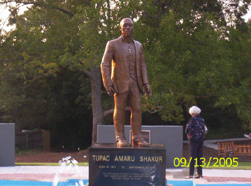 Tupac statue in Stone Mountain, Atlanta